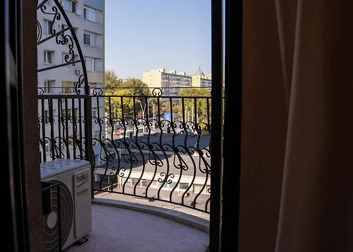 Cantemir 3* بوخارست