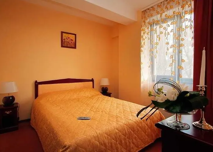 Cantemir 3*