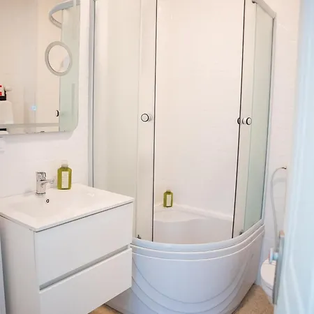 坎泰米尔酒店 3*